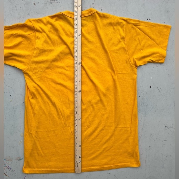 Men's Vintage Russell T-Shirt Yellow Football M Crew USA Single Stitch 100 Years - Picture 12 of 13